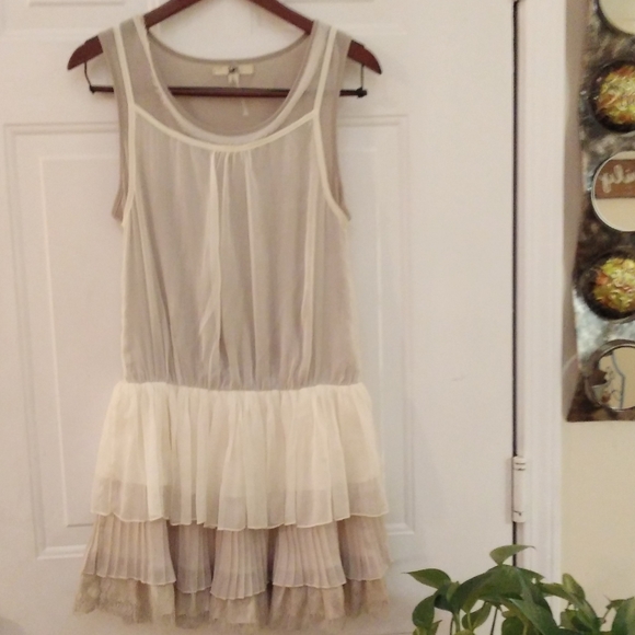 Ya Los Angeles Dresses & Skirts - Ruffles Cocktails Dress. Size L